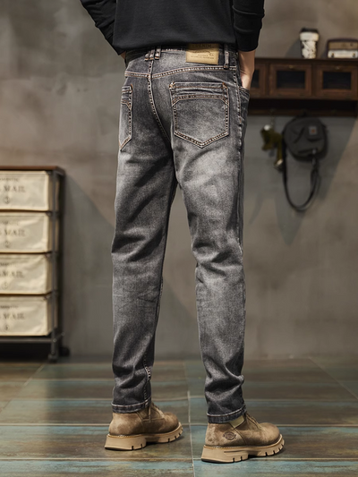 Men's Extreme Motion Straight Taper Jean