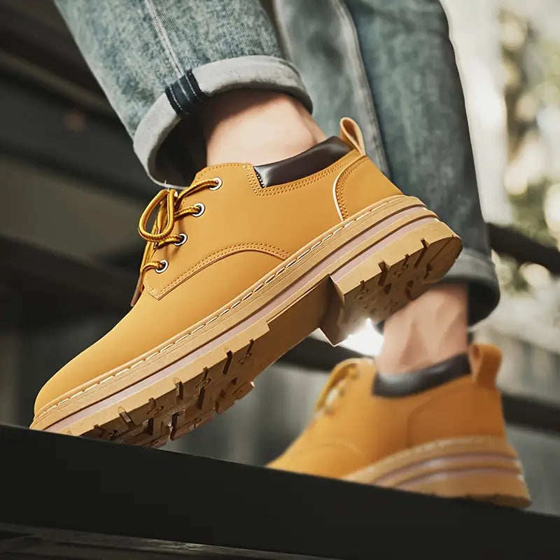 ALVERNO — Classic Lace-Up Shoes