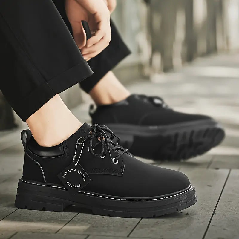 ALVERNO — Classic Lace-Up Shoes